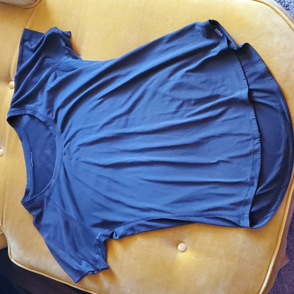 Patagonia Daily Cool Trail Shirt in Grey Women's Size Large